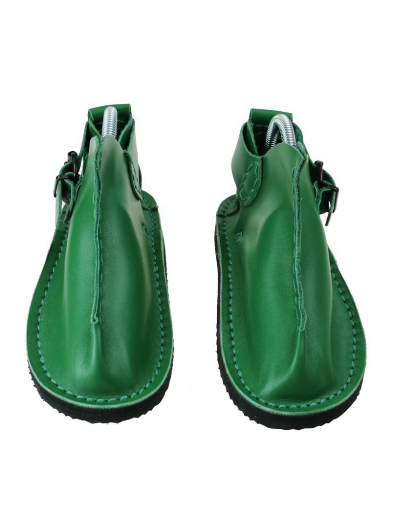 Ręcznie robione skórzane buty Vagabond w kolorze zielonym.