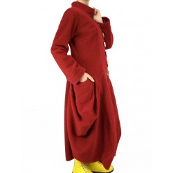 Long, burgundy winter coat made of steamed wool
