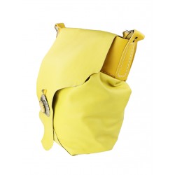 Żółta duża skórzana torebka typu worek