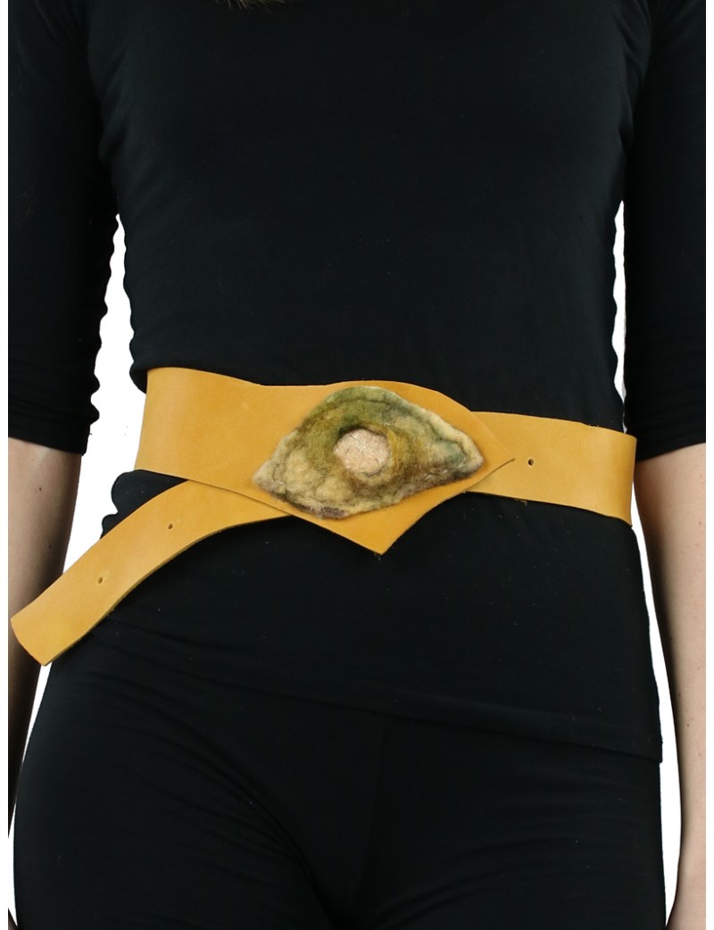 A wide decorative leather belt for the dress, honey color.