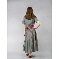 Rozkloszowana sukienka z lnu w kolorze szarym