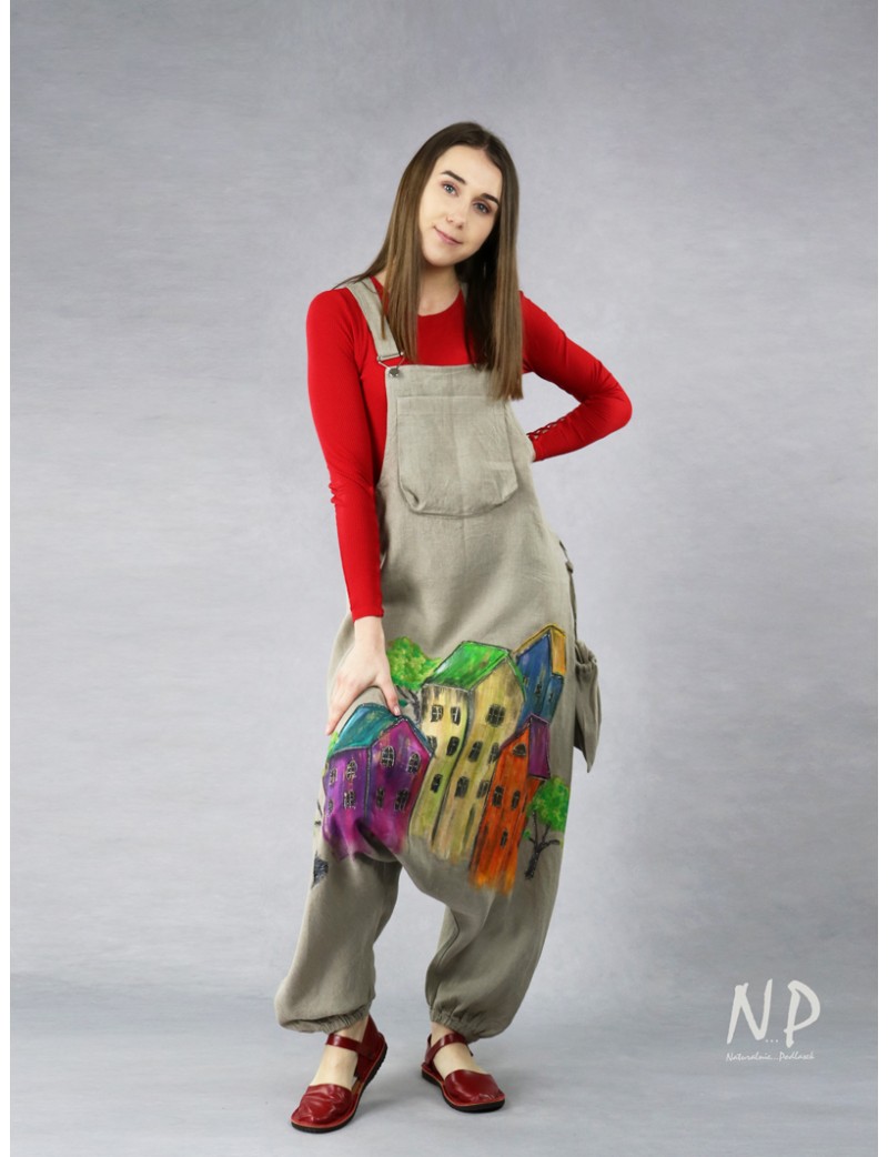Hand-painted linen dungarees with lowered crotch in natural linen color