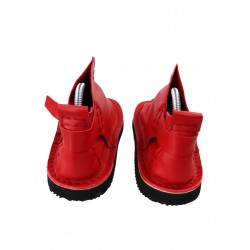 Czerwone buty skórzane Vagabond, ręcznie szyte przez pracownię Trek