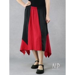 Lniana spódnica asymetryczna midi, uszyta z kawałków tkanin w kolorach czarnoczerwonych.