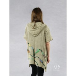Zipped hoodie with hand-sewn flowers.