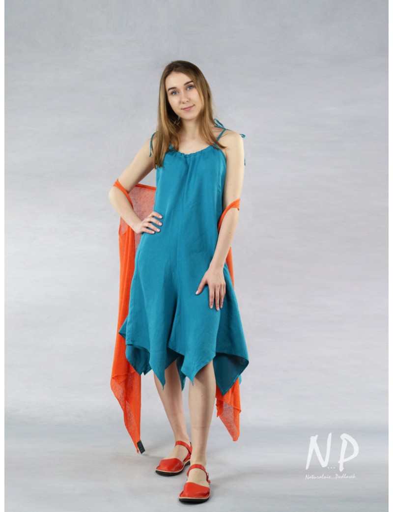 Short, loose turquoise dress with straps with elongated corners made of linen