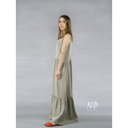 Linen Boho maxi dress with shoulder straps, with a sewn-on frill