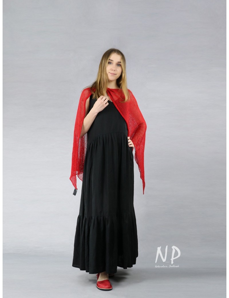 Black linen Boho maxi dress with straps, with a sewn-on frill