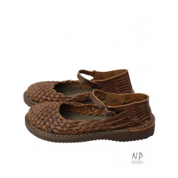 One-strap brown full-length sandals