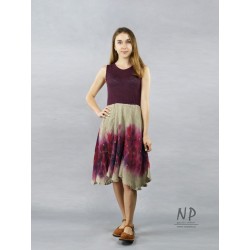 Eggplant linen dress with straps, flared bottom, decorated with hand-painted patterns