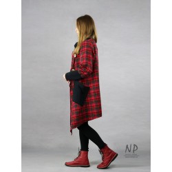 Women's oversize check wool jacket with a large collar, asymmetrically fastened with coconut buttons