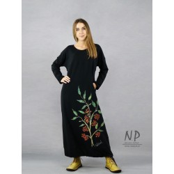 Black knitted oversize dress, decorated with hand-painted mountain ash