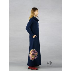 Navy blue turtleneck dress, flared downwards, decorated with hand-painted flowers