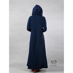 A navy blue dress with a hood, flared downwards, decorated with a hand-painted fox