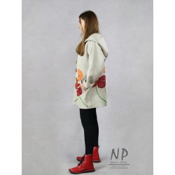 Oversized linen hooded jacket with a hood decorated with hand-sewn flowers