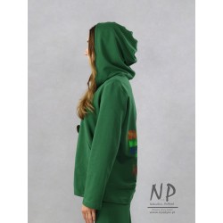 Hand-painted green women's sweatshirt made of knitted cotton