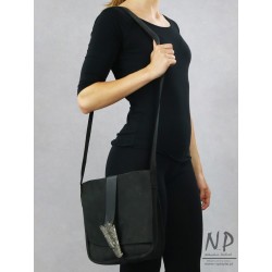 Medium-sized women's black genuine leather handbag