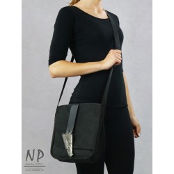 Medium-sized women's black genuine leather handbag