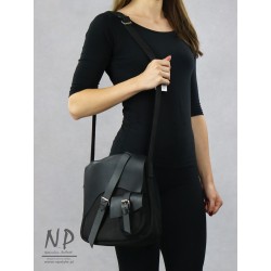 Women's black leather shoulder bag