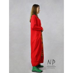 Ręcznie malowana czerwona dzianinowa sukienka oversize maxi