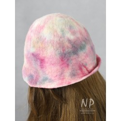 Handmade, dyed wet-felted hat made of merino wool