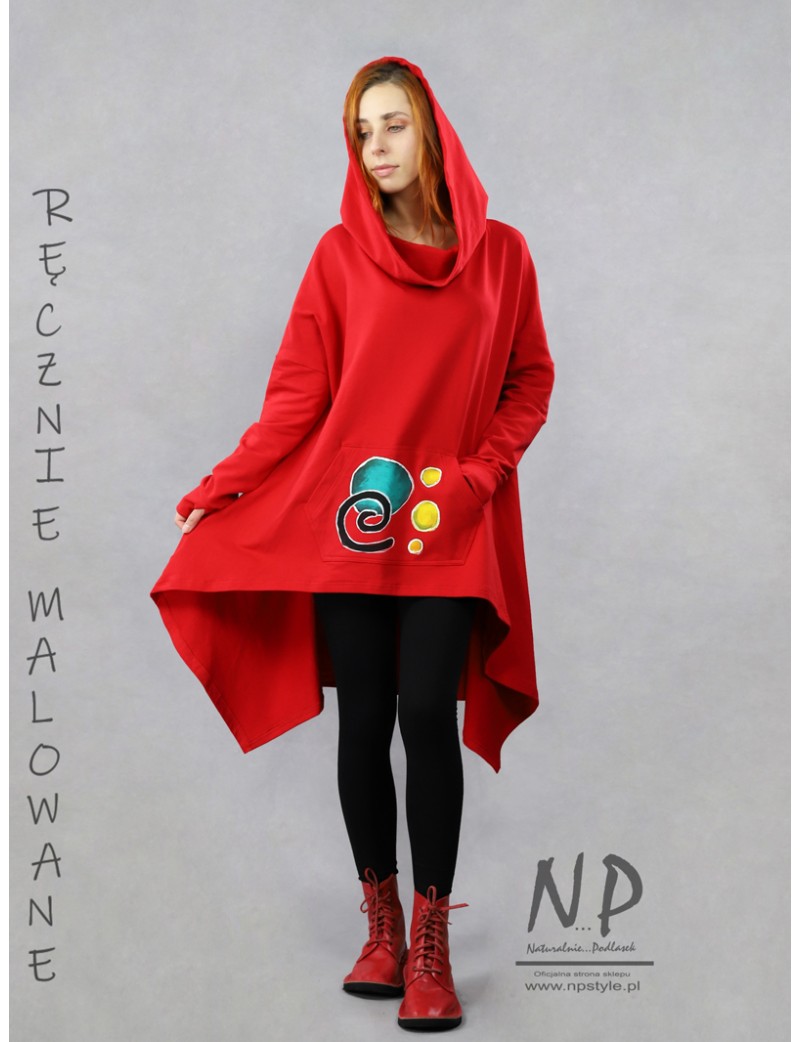 Hand-painted red long oversize sweatshirt with a hood, made of cotton knitwear