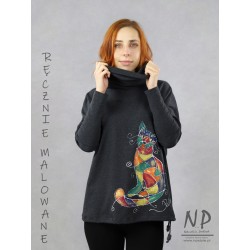 Hand-painted loose turtleneck blouse made of soft cotton knit