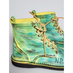 Ręcznie szyte i malowane skórzane wysokie buty firmy Trek