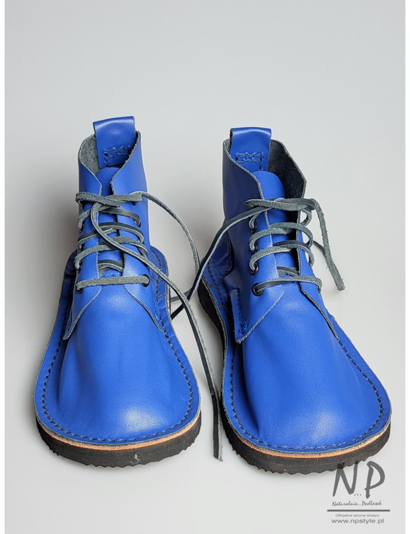 Hand-stitched Blue Basic 5 leather shoes from Trek
