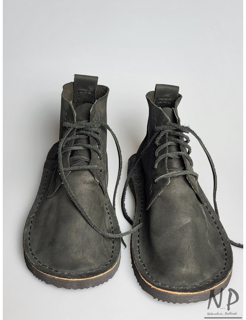 Ręcznie szyte czarne skórzane buty Basic 5 firmy Trek