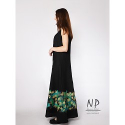Ręcznie malowana czarna lniana sukienka na ramiączkach maxi