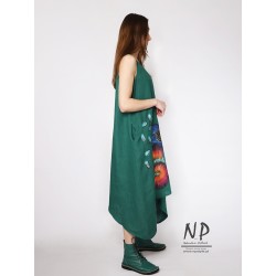 Ręcznie malowana zielona sukienka lniana na ramiączkach midi z wydłużonymi bokami