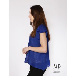 Niebieska luźna sweterkowa bluzka z lnu z krótkim rękawem ozdobiona mereżką