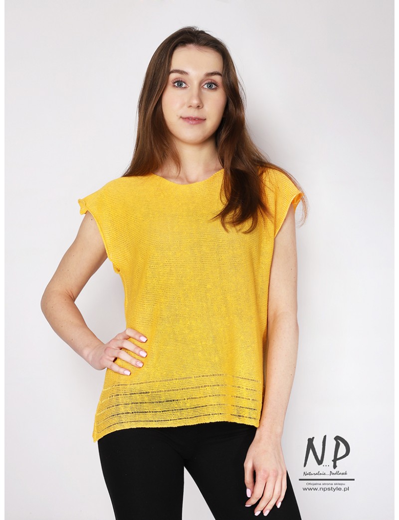 Prosta żółta bluzka lniana z krótkim opadającym rękawem o swetrowym ściegu