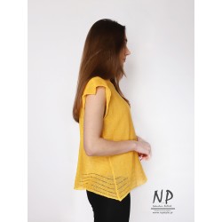 Prosta żółta bluzka lniana z krótkim opadającym rękawem o swetrowym ściegu