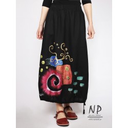 Czarna lniana spódnica bombka ozdobiona ręcznie malowanymi wzorami, wykończona paskiem na gumce