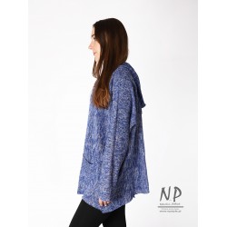 Women's linen sweater with an oversize hood and long sleeves