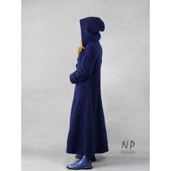 Women's navy blue long winter coat with a hood, made of steamed wool