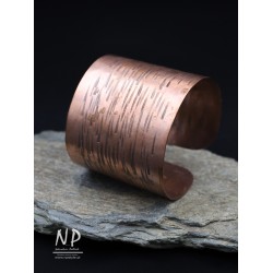 Hand-forged wide bracelet made of copper sheet