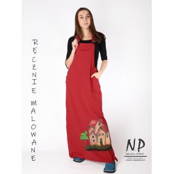 Ręcznie malowana czerwona długa sukienka ogrodniczka uszyta z dzianiny bawełnianej