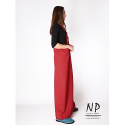 Hand-painted red long dungaree dress made of cotton knit fabric