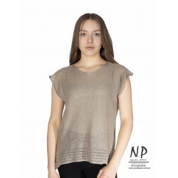 Lniana bluzka sweterkowa z ażurowym wykończeniem – naturalna elegancja na co dzień.
