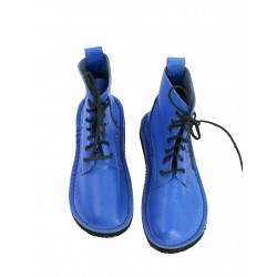 Hand-sewn higher leather shoes in blue, laced with a thong.