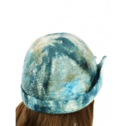 Hand-felted felt hat with a soft brim