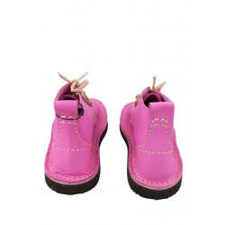 Hand-sewn taller leather shoes in pink color, laced with a thong.